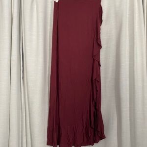 Maxi skirt with ruffle. Dark red xx small